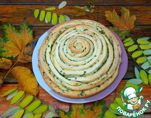 Спиральный хлеб с зеленью и чесноком